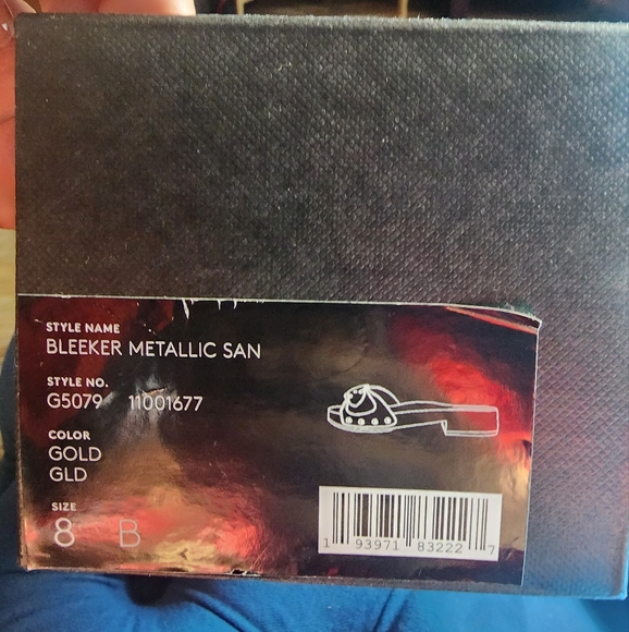 Coach gold Bleeker Metallic San - Picture 7 of 8